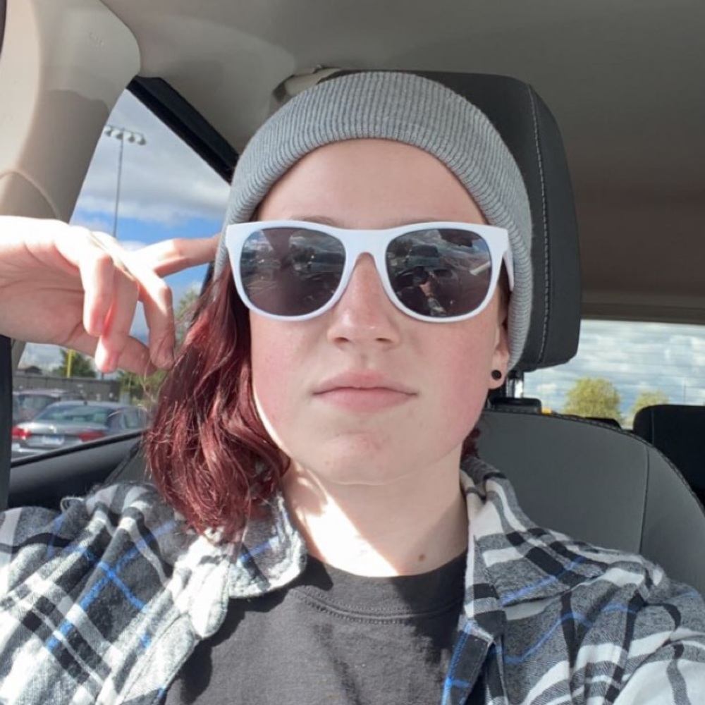 Meet your Posher, Dana